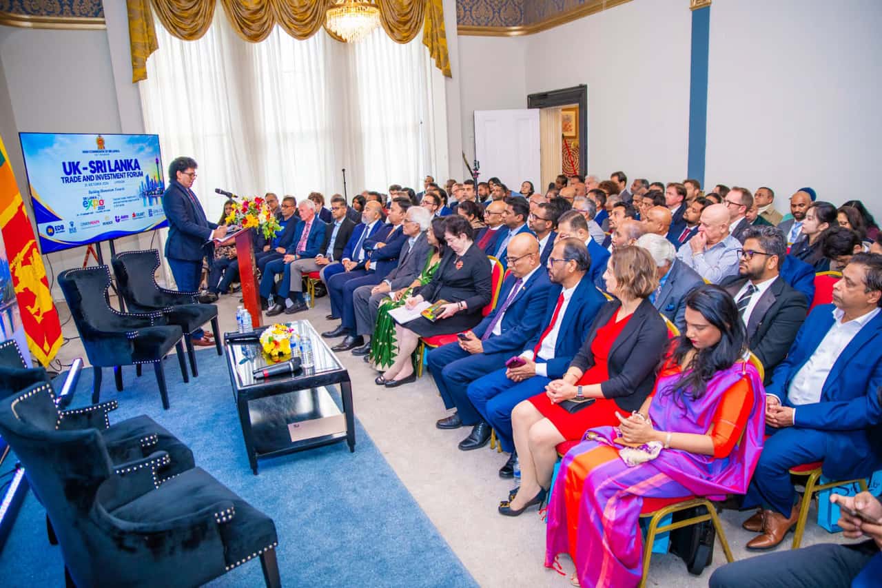 ඇමති වසන්ත ලන්ඩනයේ දී UK ව්‍යාපාරික ප්‍රජාව අමතයි. මෙරට ආයෝජනයට එක්වන්නැයි ආරාධනා
